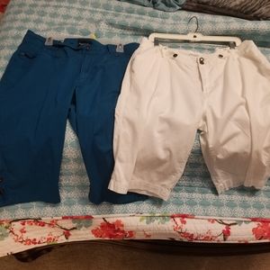 Two pairs of capri pants by Marianne size 18